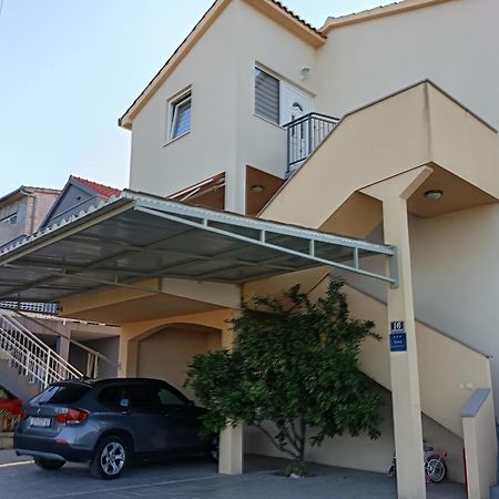 Lana I Natali Apartment Kastela Exterior photo