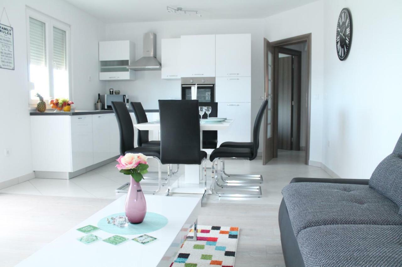 Lana I Natali Apartment Kastela Exterior photo
